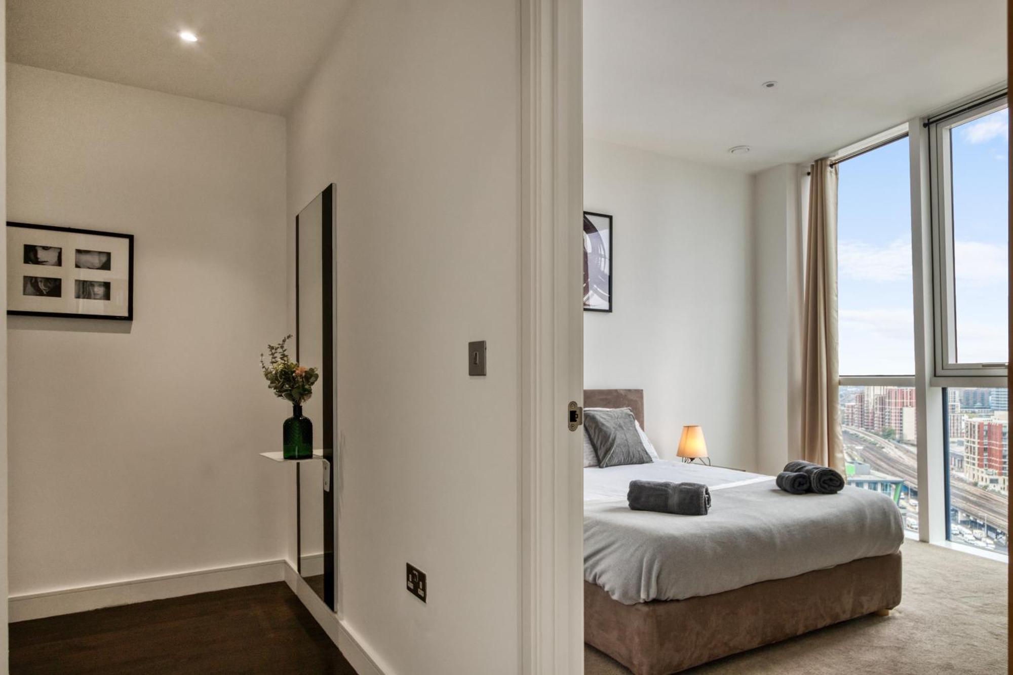 Stunning 360º View Luxurious Penthouse Appartement Londen Buitenkant foto